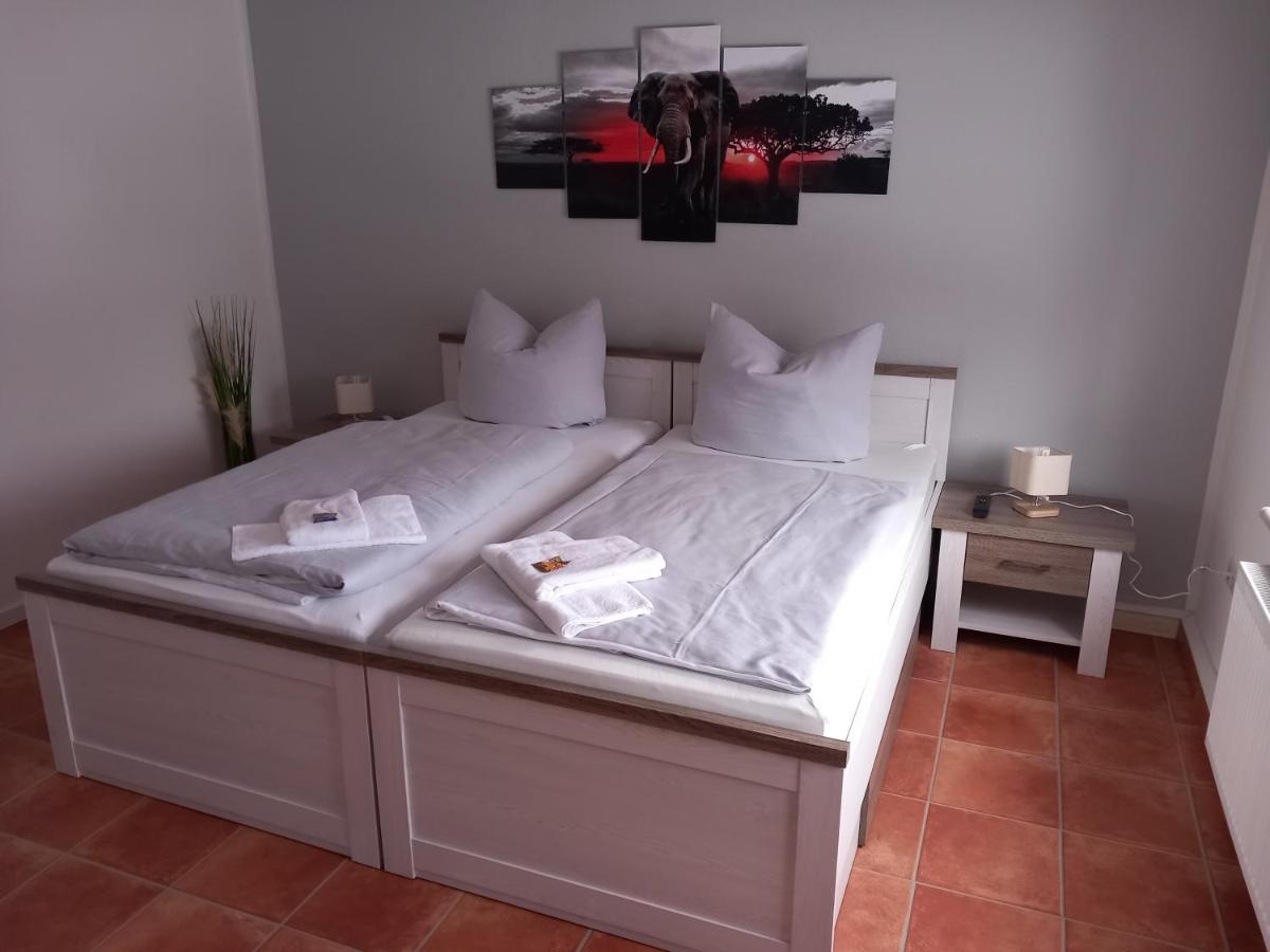 Hotel Eintracht Митвайда Экстерьер фото