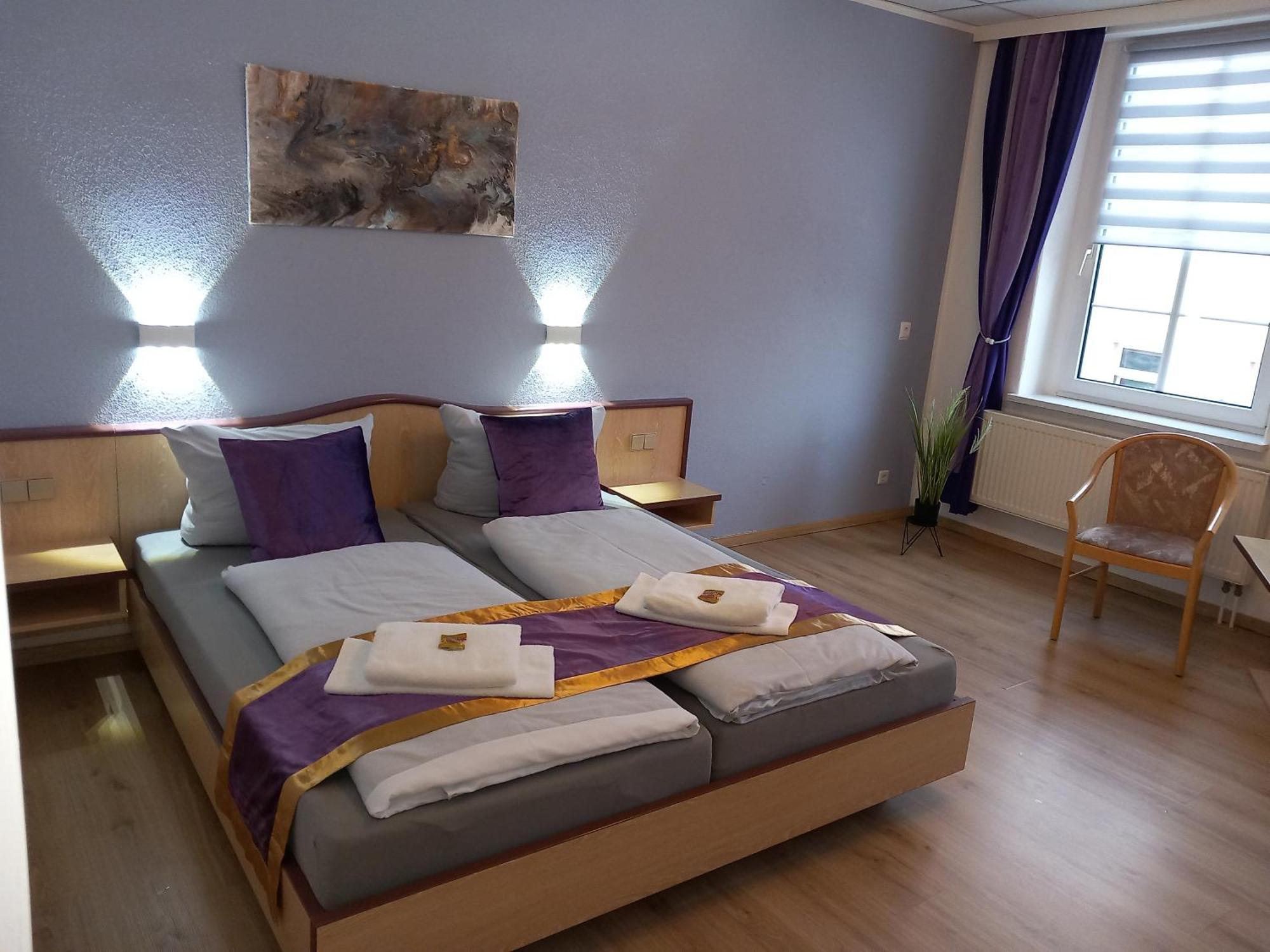 Hotel Eintracht Митвайда Экстерьер фото