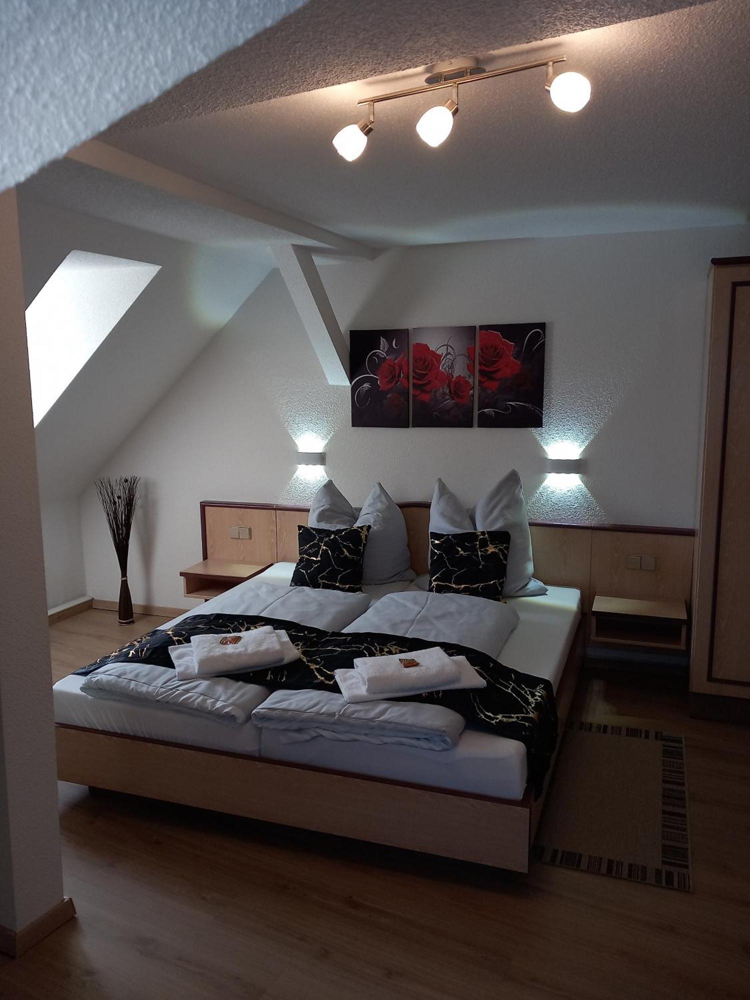 Hotel Eintracht Митвайда Экстерьер фото